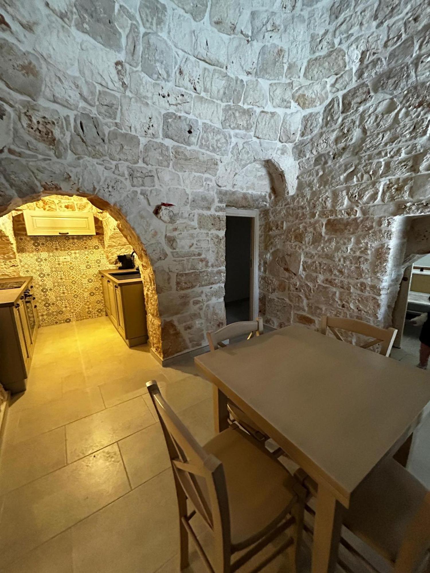 Bed and Breakfast Il Trullo Di Bina Pezze Di Greco Esterno foto